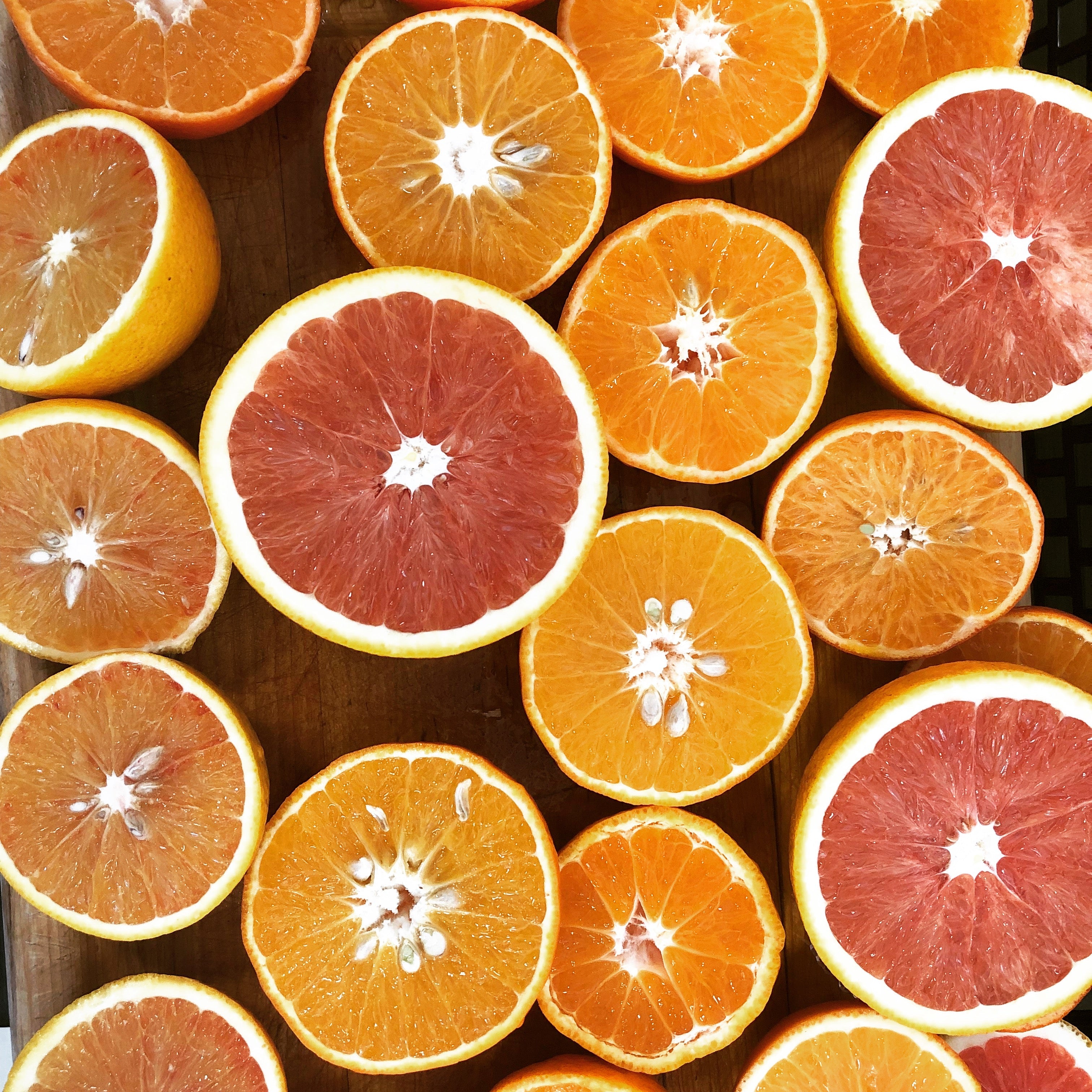 The Aromatherapy Benefits of Grapefruit and Spearmint