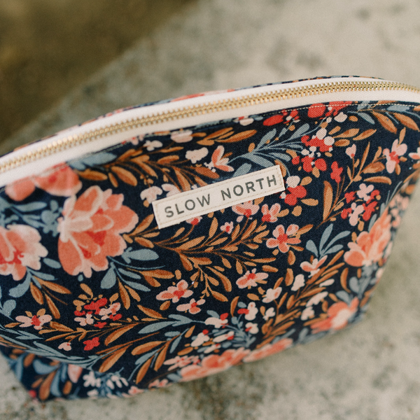Classic Zipper Bag - Pom Blossom