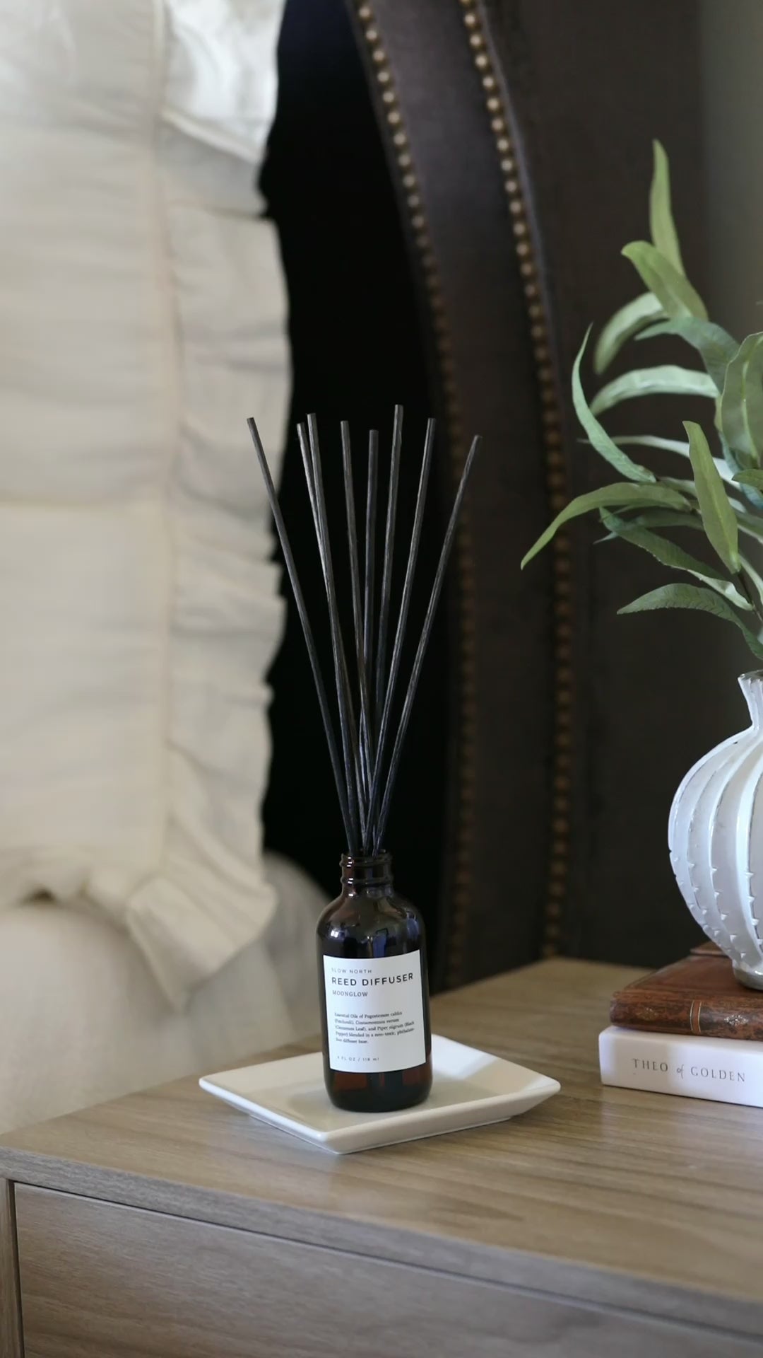 Flipping reeds on a reed diffuser